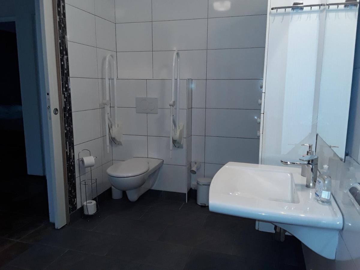 Stadswoning Roermond Luaran gambar