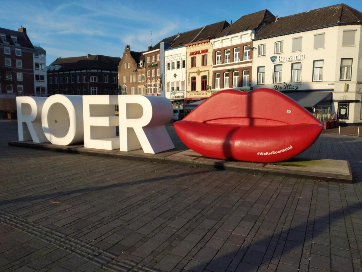 Stadswoning Roermond Luaran gambar